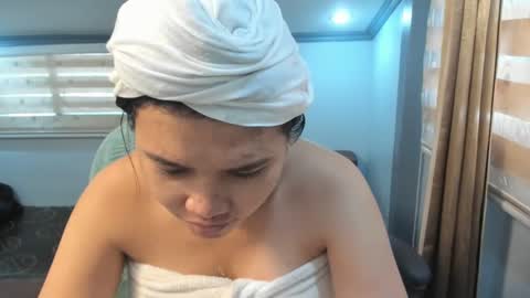 asuzaka27 online show from 3, 2, 2025