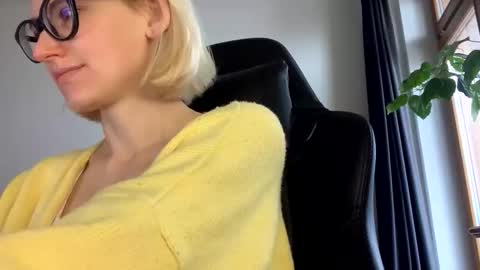 asya_new online show from 7, 11, 2025
