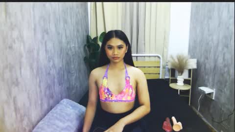 atashakendall online show from 20, 2, 2026