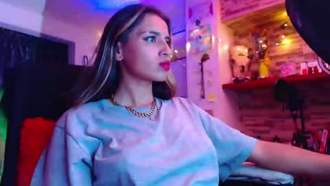 Atenea online show from 18, 2, 2025