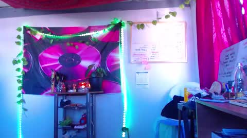 Atenea online show from 1, 12, 2025