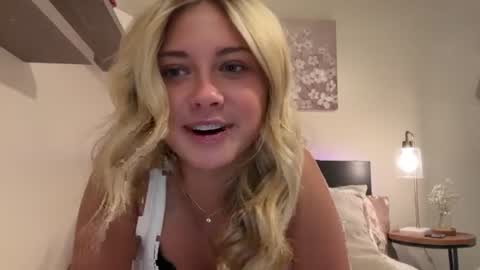 Athena online show from 24, 7, 2026