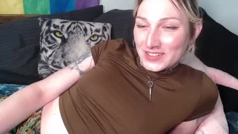 Snapshot of athenaaphrodisia chatting on 14, 5, 2026 athenaaphrodisia online show from 14, 5, 2026