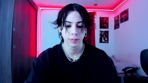 Snapshot of atheneoo_ chatting on 5, 1, 2025 athenauwu online show from 5, 1, 2025