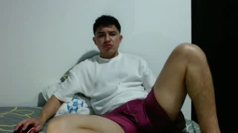 Snapshot of athleticboy2026 chatting on 9, 9, 2025 Robin online show from 9, 9, 2025