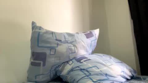 Snapshot of athleticboy2026 chatting on 12, 10, 2025 Robin online show from 12, 10, 2025