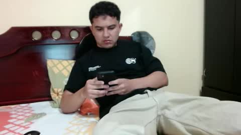 Snapshot of athleticboy2026 chatting on 1, 2, 2026 Robin online show from 1, 2, 2026