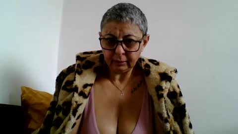 atikaarea online show from 7, 2, 2025