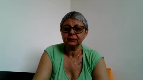 Snapshot of atikaarea chatting on 18, 5, 2026 atikaarea online show from 18, 5, 2026