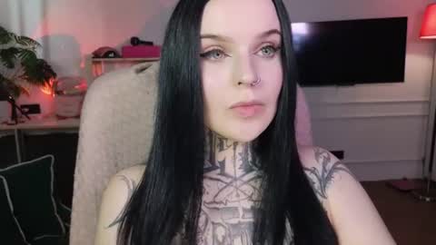 online every day between 10am-23pm online show from 22, 6, 2026