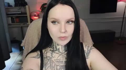 online every day between 10am-23pm online show from 5, 8, 2026