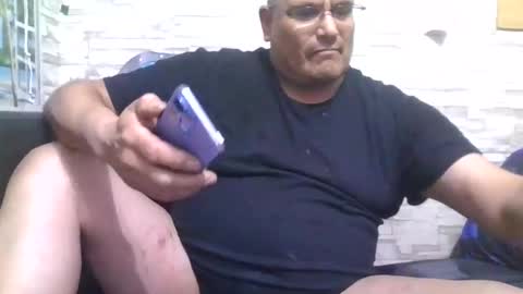 A online show from 19, 11, 2025