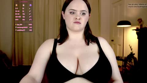 Audrey Jacq online show from 2, 2, 2025