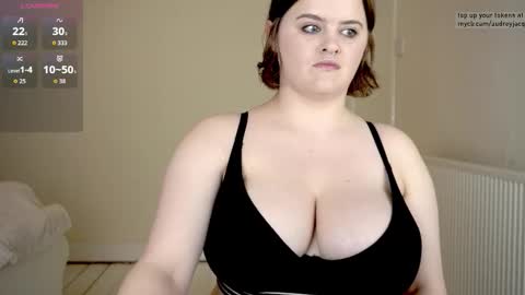 Audrey Jacq online show from 7, 11, 2025