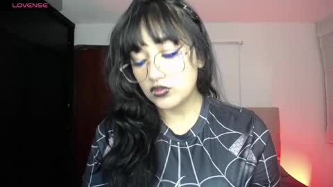 aura_cute_ online show from 31, 5, 2026