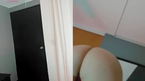 Aura online show from 25, 4, 2026