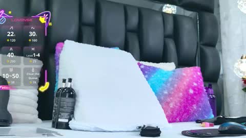 Aura online show from 13, 12, 2025