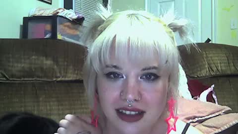 Snapshot of aurora_and_draven chatting on 22, 7, 2026 aurora_and_draven online show from 22, 7, 2026