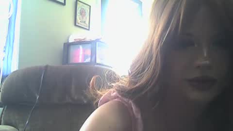 Snapshot of aurora_and_draven chatting on 27, 7, 2026 aurora_and_draven online show from 27, 7, 2026