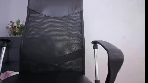 Snapshot of aurora_ath chatting on 5, 3, 2025 Aurora ath online show from 5, 3, 2025