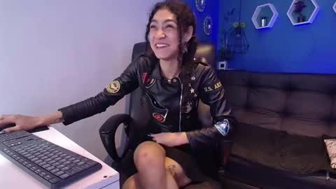 Snapshot of aurora_ath chatting on 21, 12, 2025 Aurora ath online show from 21, 12, 2025