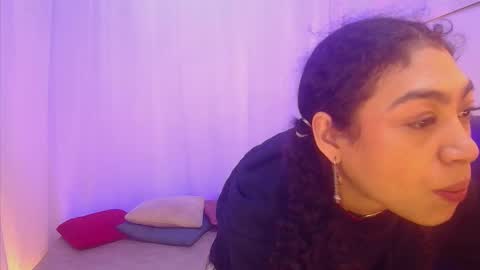 Snapshot of aurora_ath chatting on 22, 12, 2025 Aurora ath online show from 22, 12, 2025