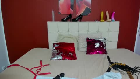 Snapshot of aurora_doll_ chatting on 5, 2, 2025 AURORA online show from 5, 2, 2025