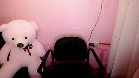 cute online show from 22, 12, 2025