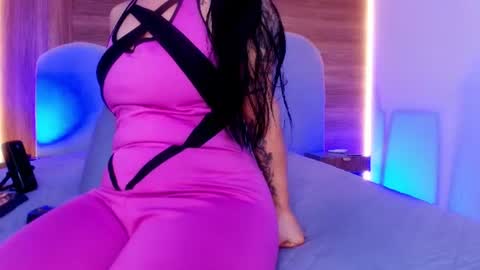 auroraa_miller online show from 12, 6, 2026