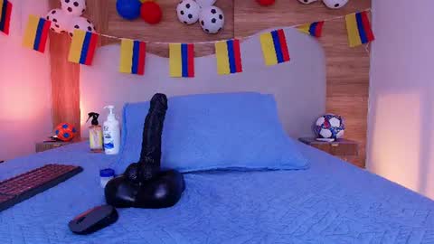 auroraa_miller online show from 1, 7, 2026