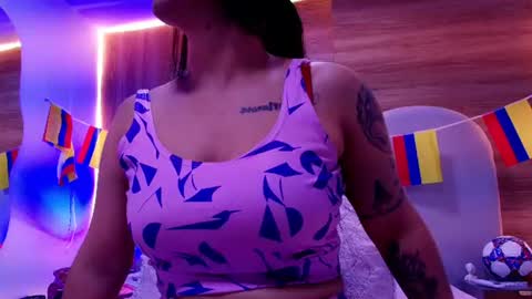 auroraa_miller online show from 16, 7, 2026