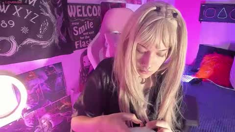 Snapshot of aurorachannn chatting on 30, 11, 2025 Aurora Channn online show from 30, 11, 2025