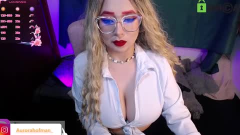 Snapshot of aurorahoffman chatting on 6, 3, 2025 Aurora online show from 6, 3, 2025