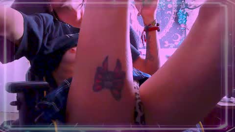 Aurora Rav3n online show from 22, 9, 2025