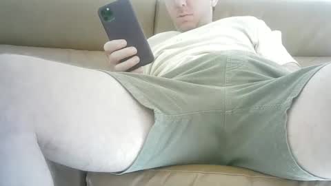 Snapshot of aussie5892 chatting on 23, 4, 2026 Justin online show from 23, 4, 2026