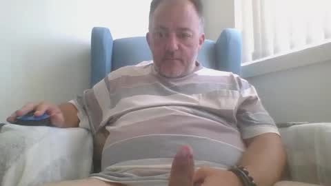 Snapshot of aussiesydguy chatting on 18, 12, 2025 chatbateaussie online show from 18, 12, 2025