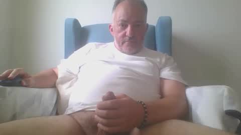 Snapshot of aussiesydguy chatting on 6, 2, 2026 chatbateaussie online show from 6, 2, 2026