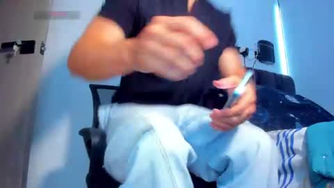 Snapshot of austin_curry chatting on 10, 6, 2026 A online show from 10, 6, 2026