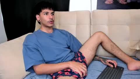 Snapshot of austin_falcon chatting on 21, 5, 2026 Austin online show from 21, 5, 2026