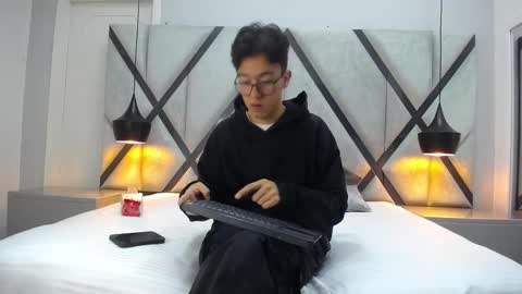 austinreeds online show from 9, 10, 2025