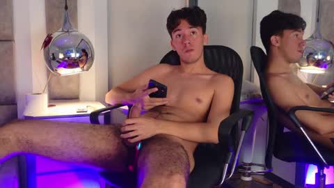 austinreeds online show from 24, 4, 2026