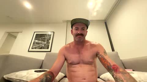 austintoner85 online show from 14, 2, 2025