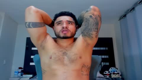 AustinTorres  online show from 8, 1, 2025