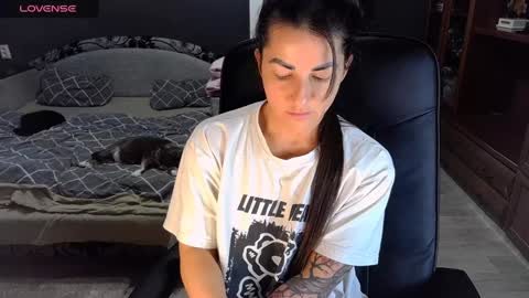 Snapshot of ava__doll chatting on 23, 1, 2025 Ava online show from 23, 1, 2025