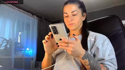 Snapshot of ava__doll chatting on 28, 1, 2025 Ava online show from 28, 1, 2025