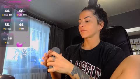 Snapshot of ava__doll chatting on 5, 2, 2025 Ava online show from 5, 2, 2025