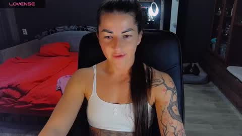 Snapshot of ava__doll chatting on 23, 9, 2025 Ava online show from 23, 9, 2025