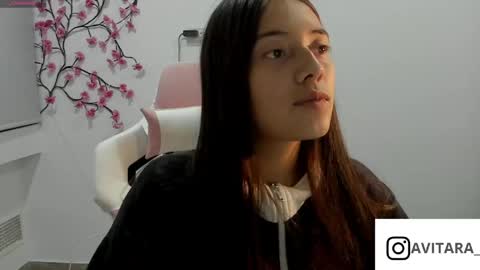 Snapshot of ava_broown chatting on 16, 4, 2026 online show from 16, 4, 2026