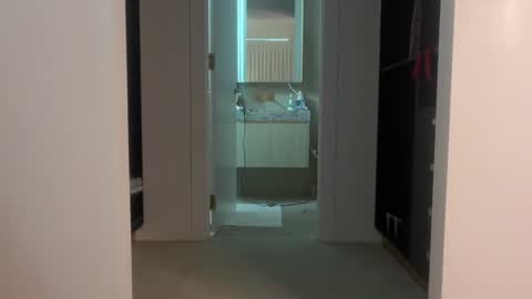 Ava  online show from 6, 3, 2026