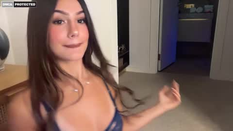 Ava  online show from 24, 4, 2026